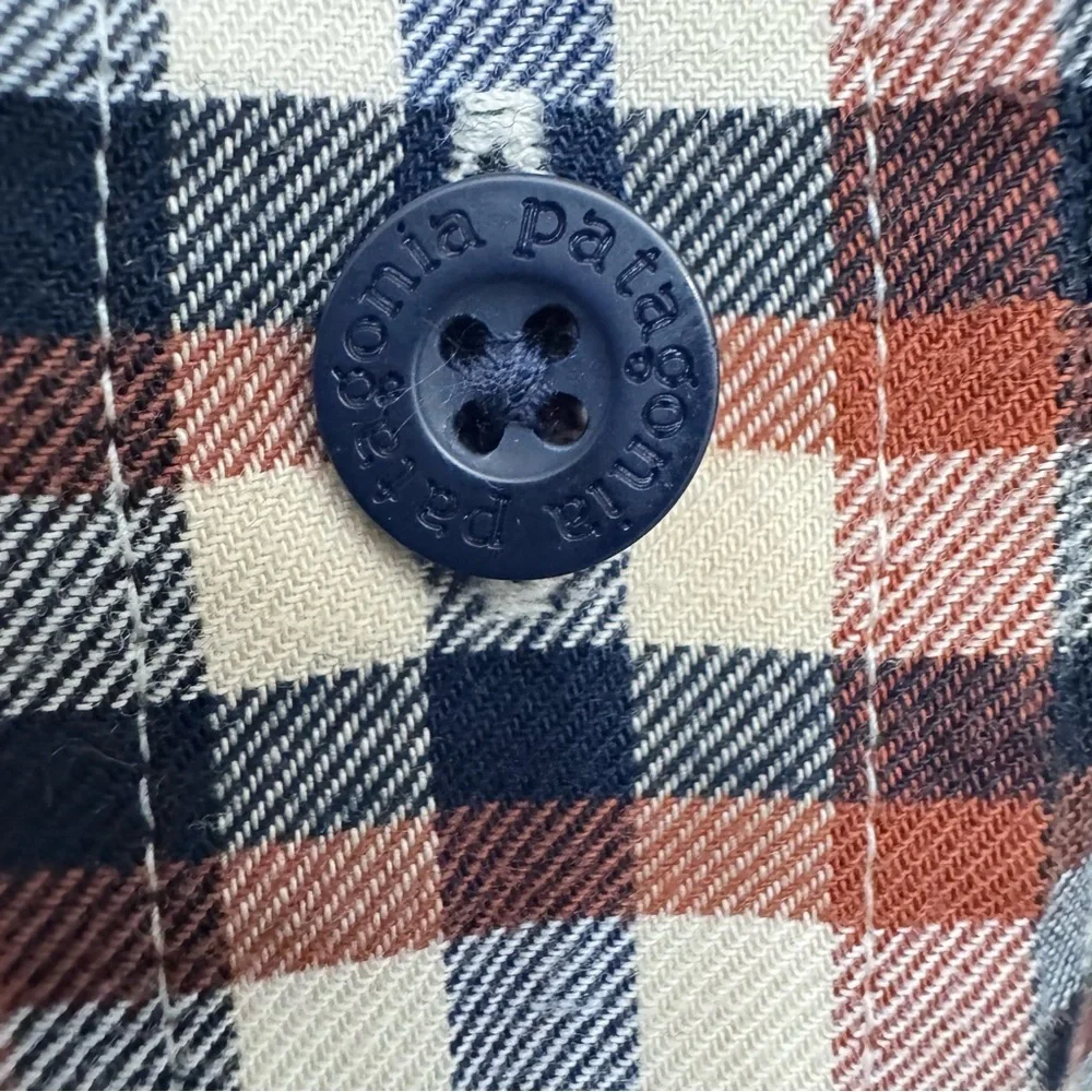 Patagonia Organic Cotton Plaid Button Up Shirt Men’s XXL Brown Blue Flannel